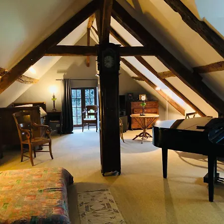 公寓式酒店 Petit Loft De Charme Proche Versailles Saclay 30 Mn Paris Jardin Terrasse Parking Securise Janvry (Essonne)